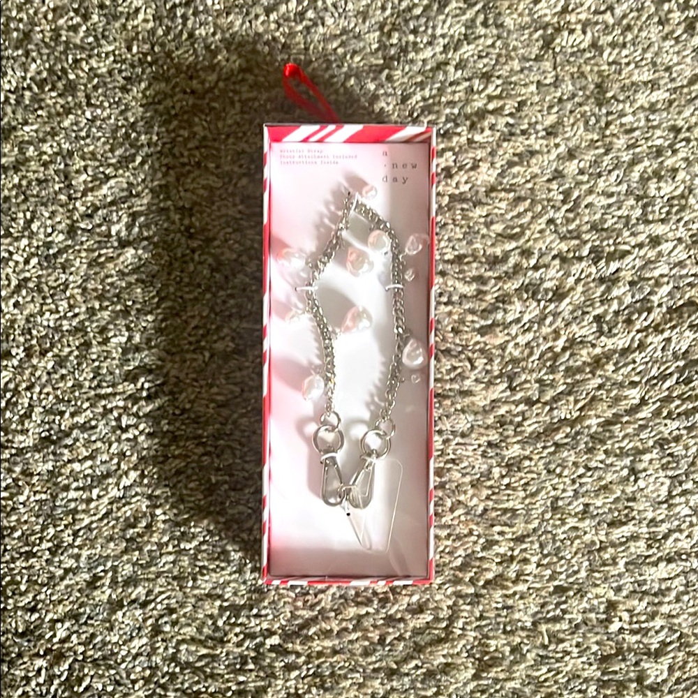 Silver Pearl Bracelet Wristlet Strap/Phone Attachment